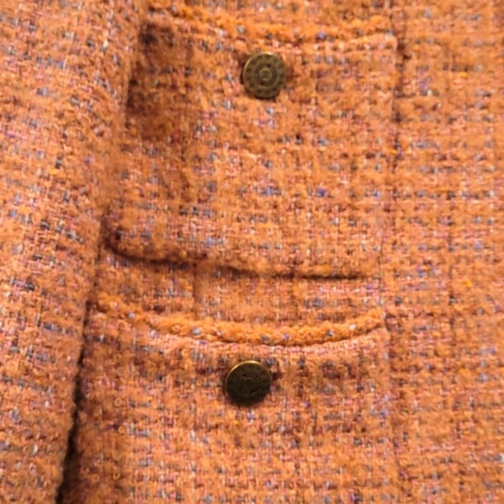 Chanel wool jacket with CC buttons - Picture 3 of 14